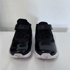Nike Jordan AJ 11 - size 7